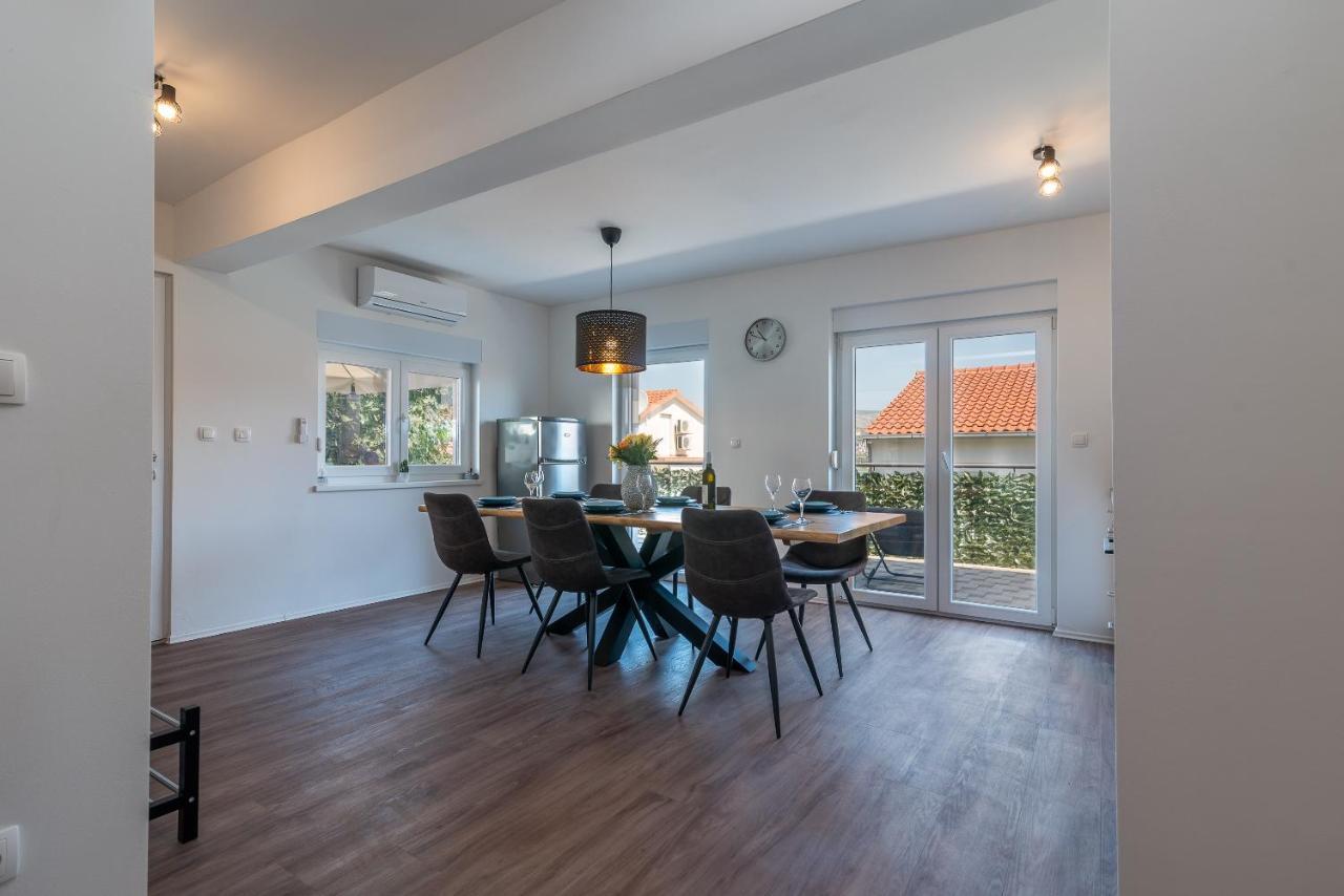 Delux Apartment Eva Trogir Exteriör bild
