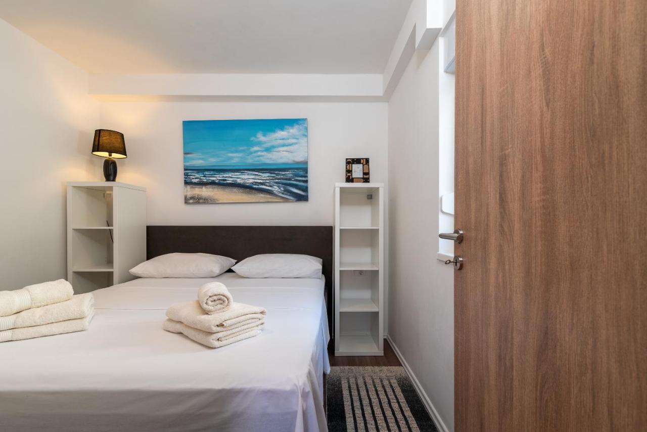 Delux Apartment Eva Trogir Exteriör bild