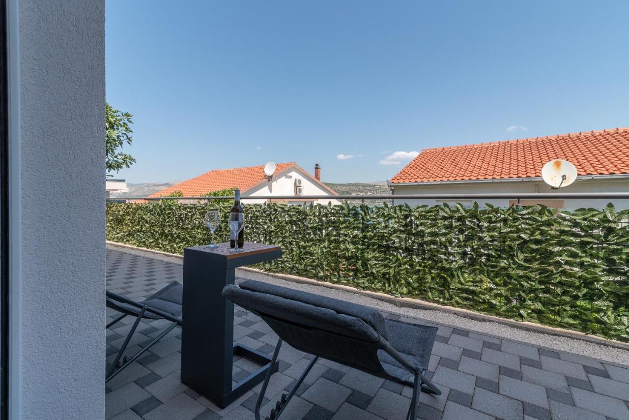 Delux Apartment Eva Trogir Exteriör bild