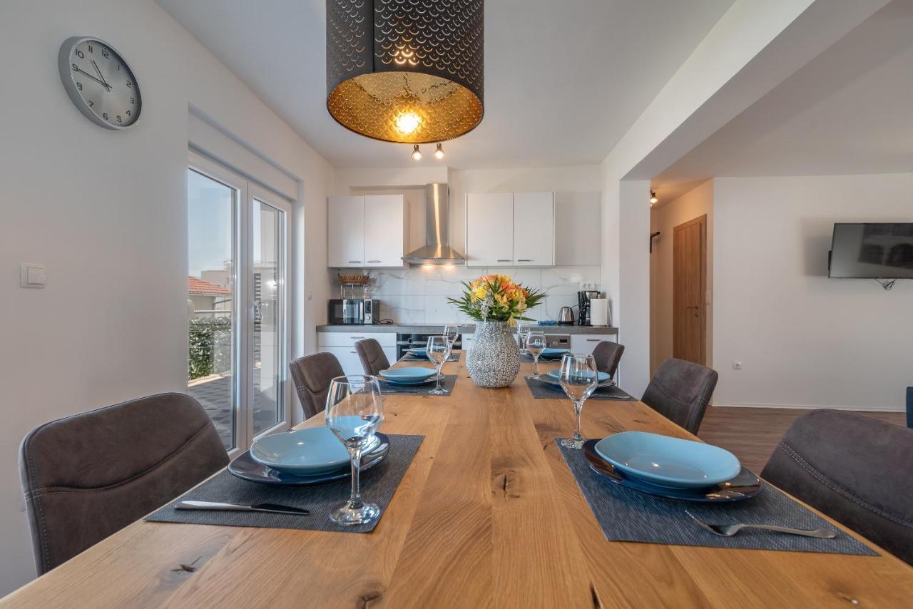 Delux Apartment Eva Trogir Exteriör bild