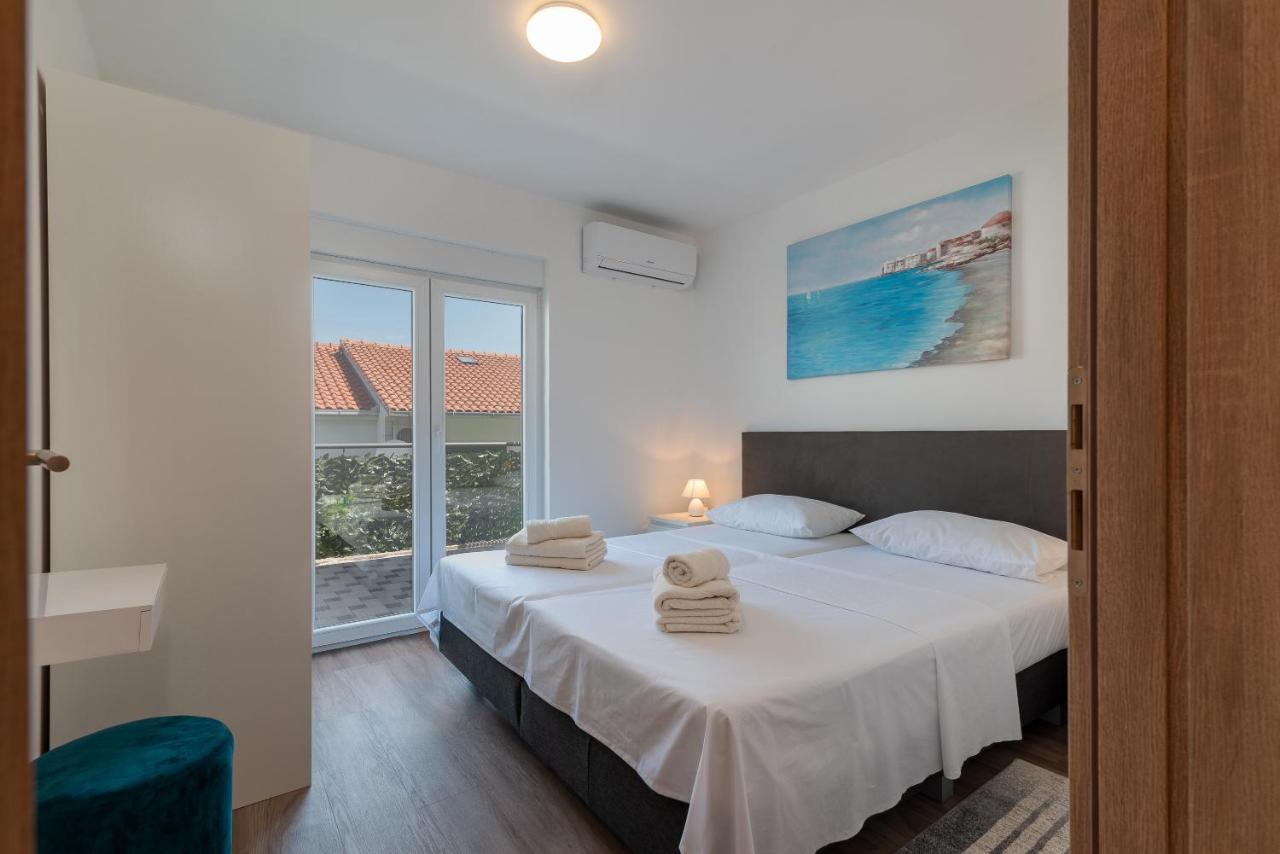 Delux Apartment Eva Trogir Exteriör bild