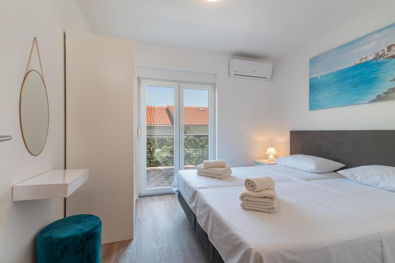 Delux Apartment Eva Trogir Exteriör bild