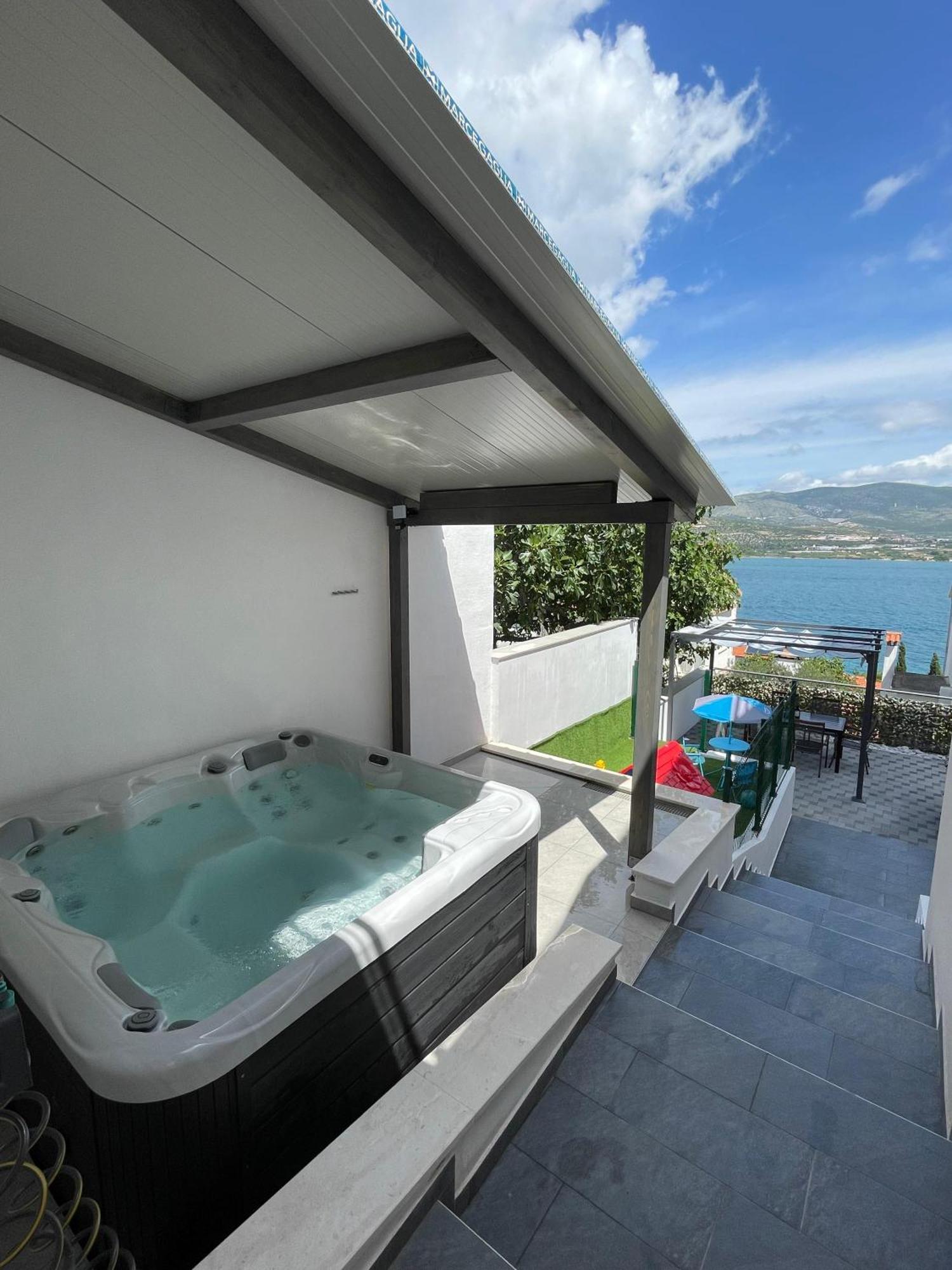Delux Apartment Eva Trogir Exteriör bild
