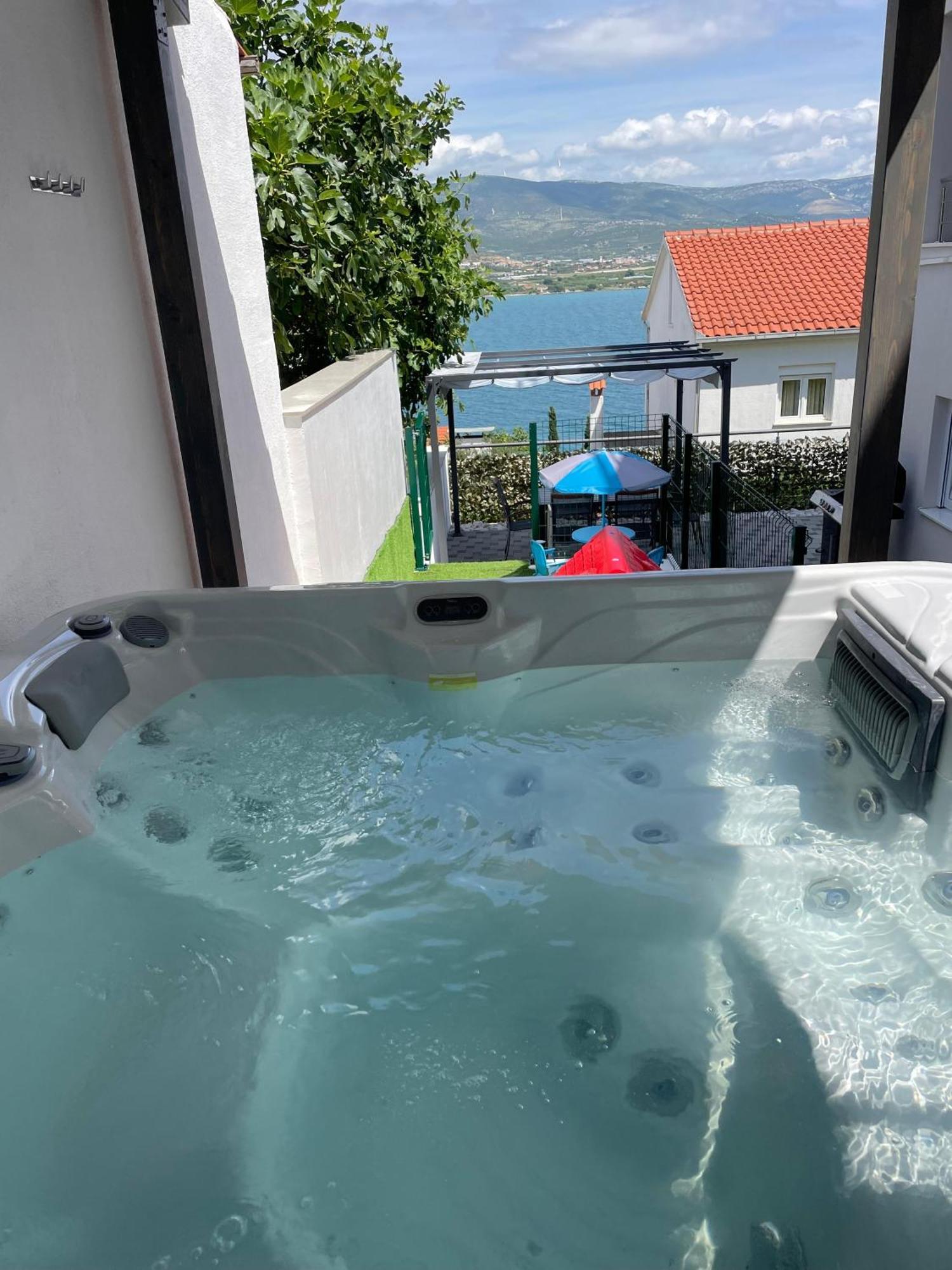 Delux Apartment Eva Trogir Exteriör bild