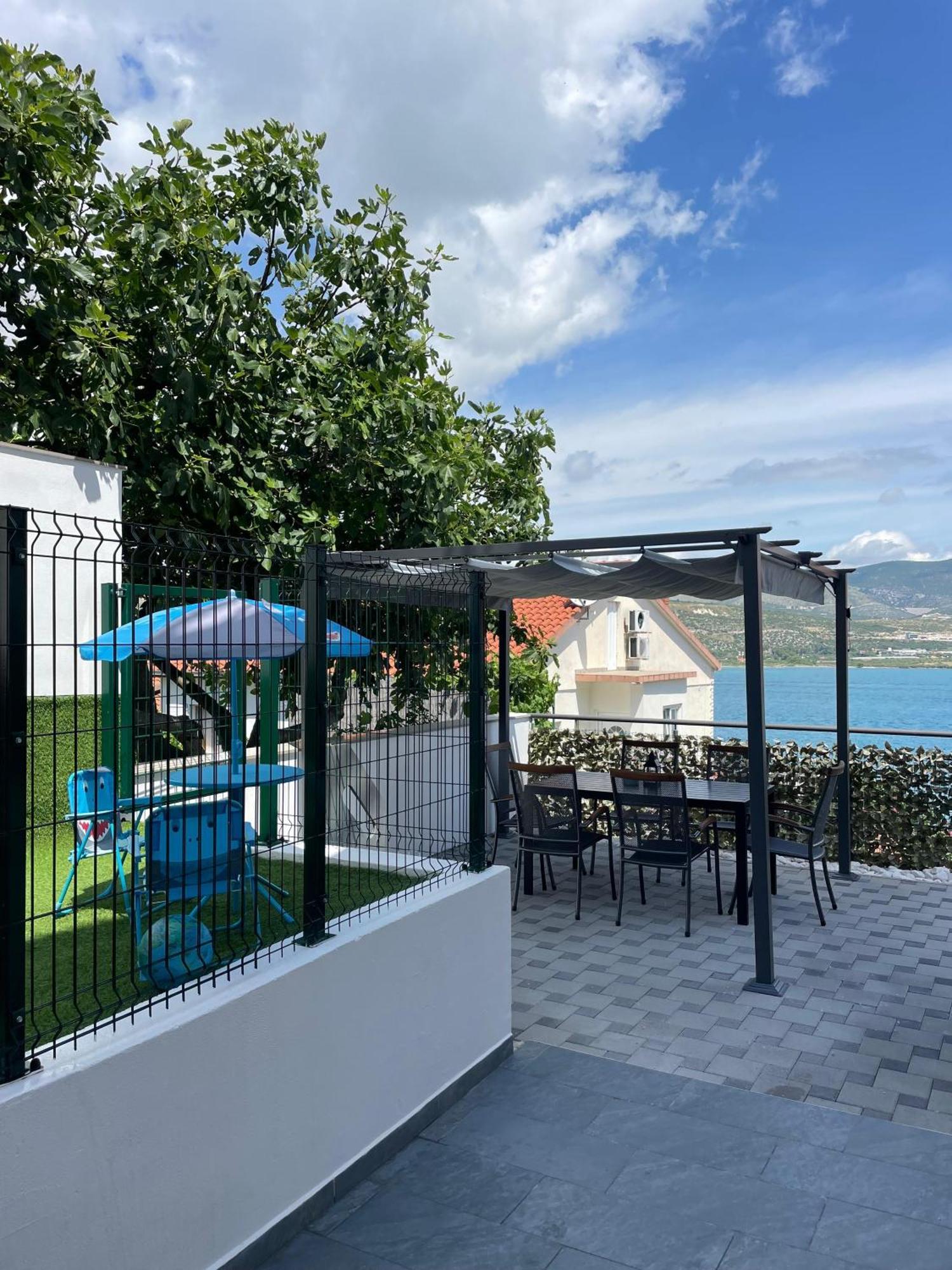 Delux Apartment Eva Trogir Exteriör bild